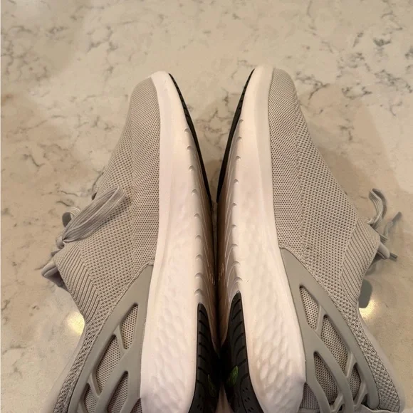 Kizik Athens Slate Grey Mens 11.5 Athletic Sneaker New - Picture 9 of 9